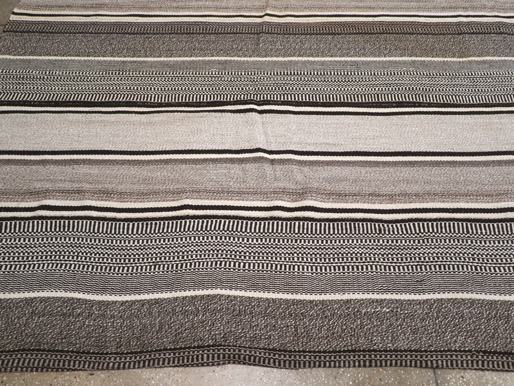 Modern Turkish Flatweave Large Room Size Carpet, No.31541 - Gss