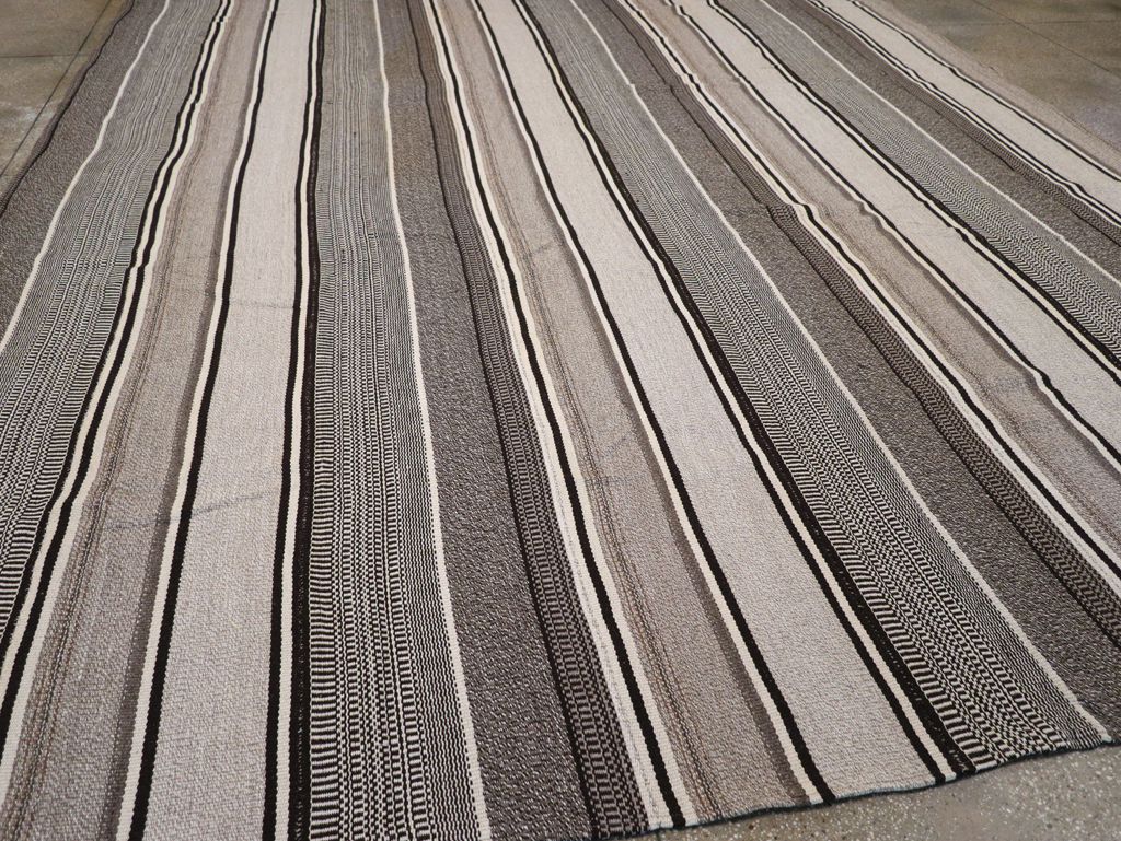 Modern Turkish Flatweave Large Room Size Carpet, No.31541 - Gss