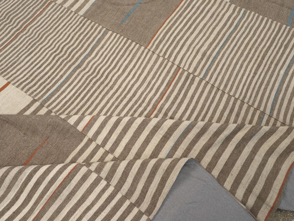 Modern Turkish Flatweave Large Room Size Carpet, No.31543 - Gss