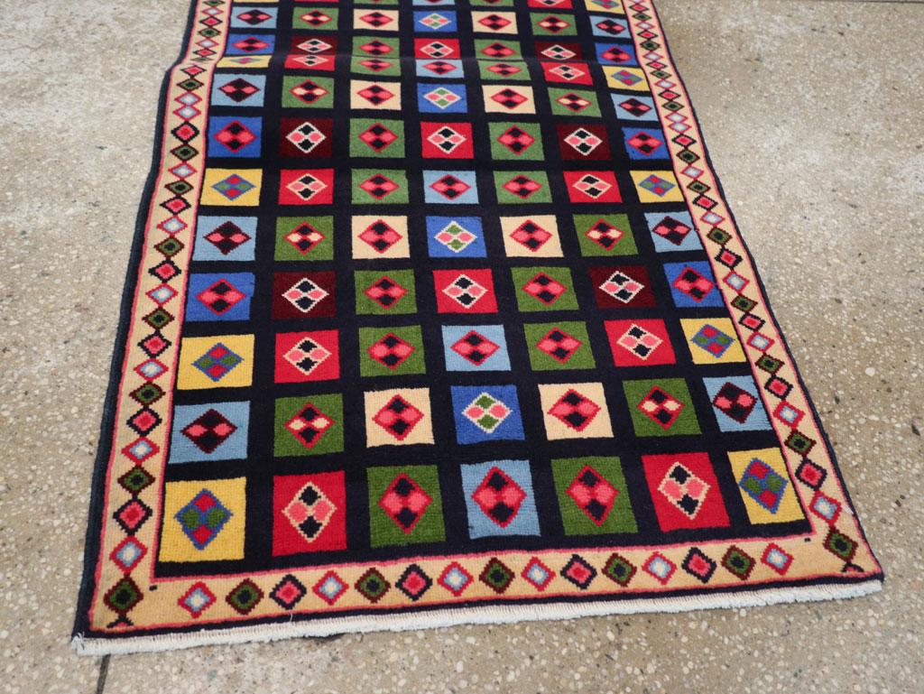 Vintage Persian Mahal Throw Rug, No.31548 - Gss