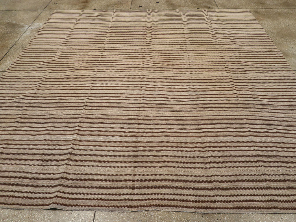 Vintage Turkish Flatweave Kilim Square Room Size Carpet, No.31549 - Gss