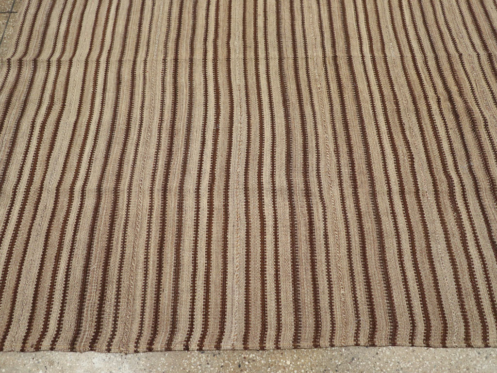 Vintage Turkish Flatweave Kilim Square Room Size Carpet, No.31549 - Gss