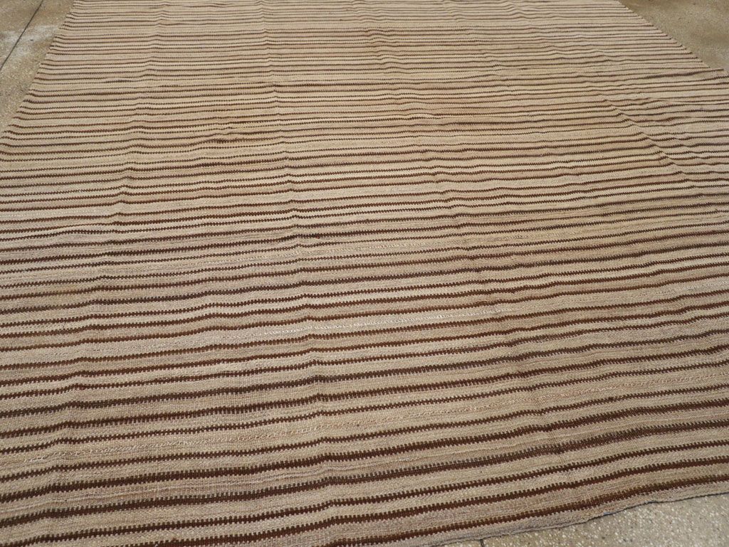 Vintage Turkish Flatweave Kilim Square Room Size Carpet, No.31549 - Gss