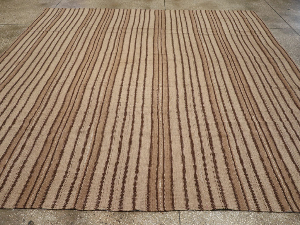 Vintage Turkish Flatweave Kilim Square Room Size Carpet, No.31550 - Gss