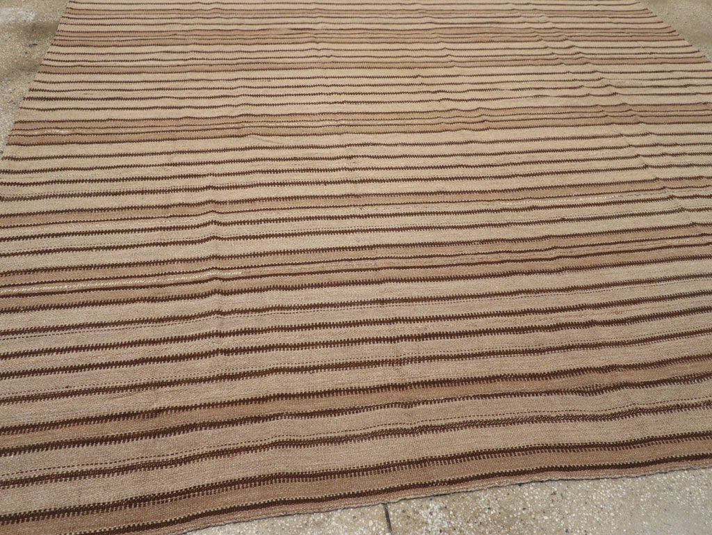 Vintage Turkish Flatweave Kilim Square Room Size Carpet, No.31550 - Gss