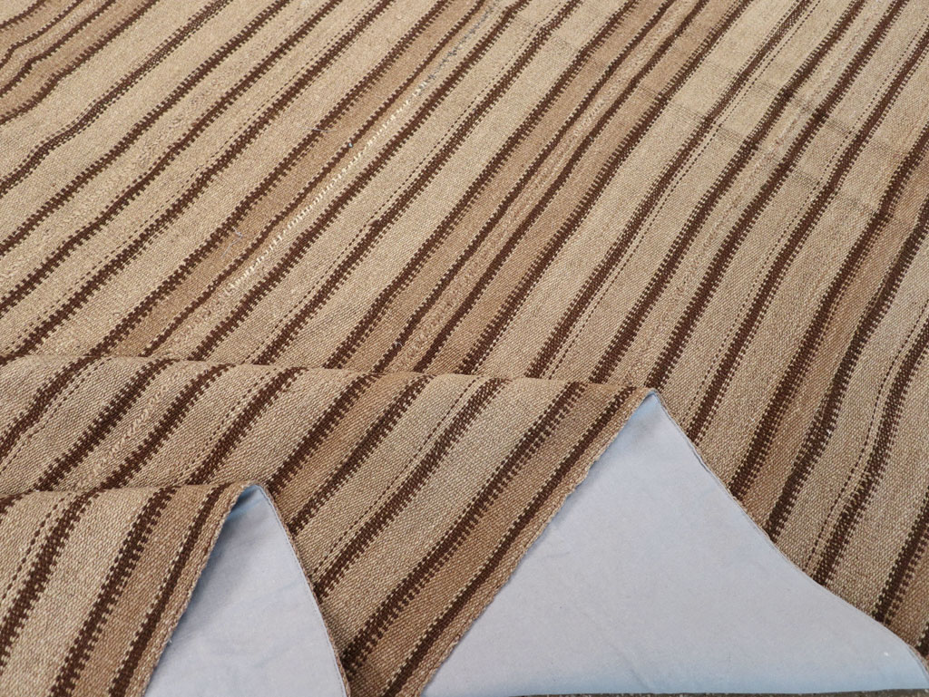 Vintage Turkish Flatweave Kilim Square Room Size Carpet, No.31550 - Gss