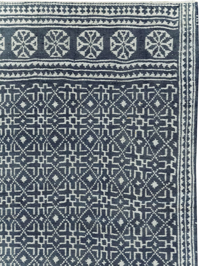 Vintage Persian Flatweave Long and Narrow Gallery Carpet, No.31554 - Gss