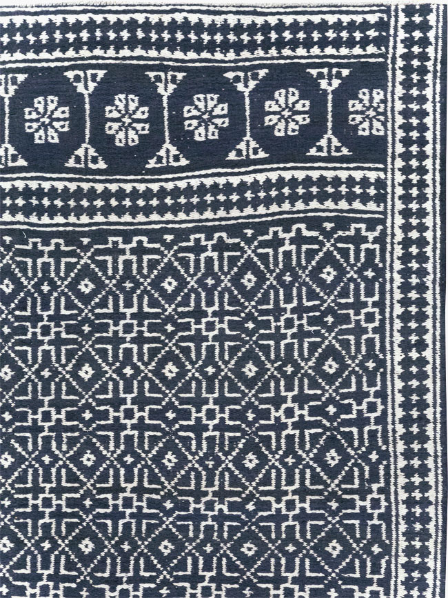 Vintage Persian Flatweave Kilim Room Size Carpet, No.31555 - Gss