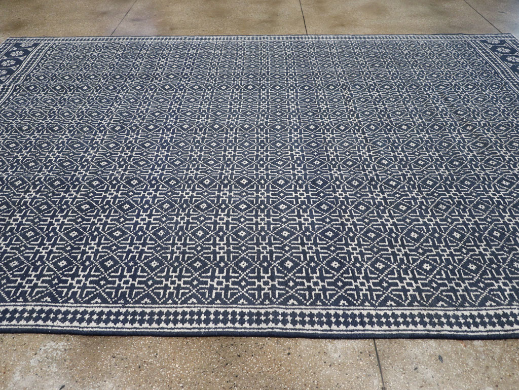 Vintage Persian Flatweave Kilim Room Size Carpet, No.31555 - Gss