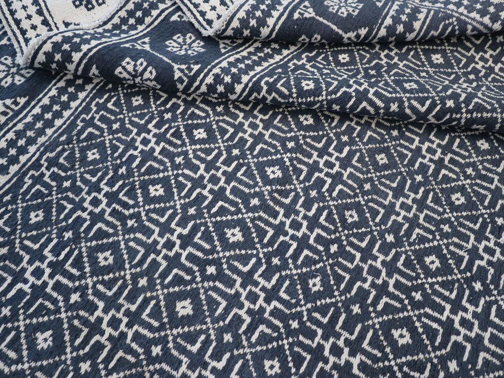 Vintage Persian Flatweave Kilim Room Size Carpet, No.31555 - Gss