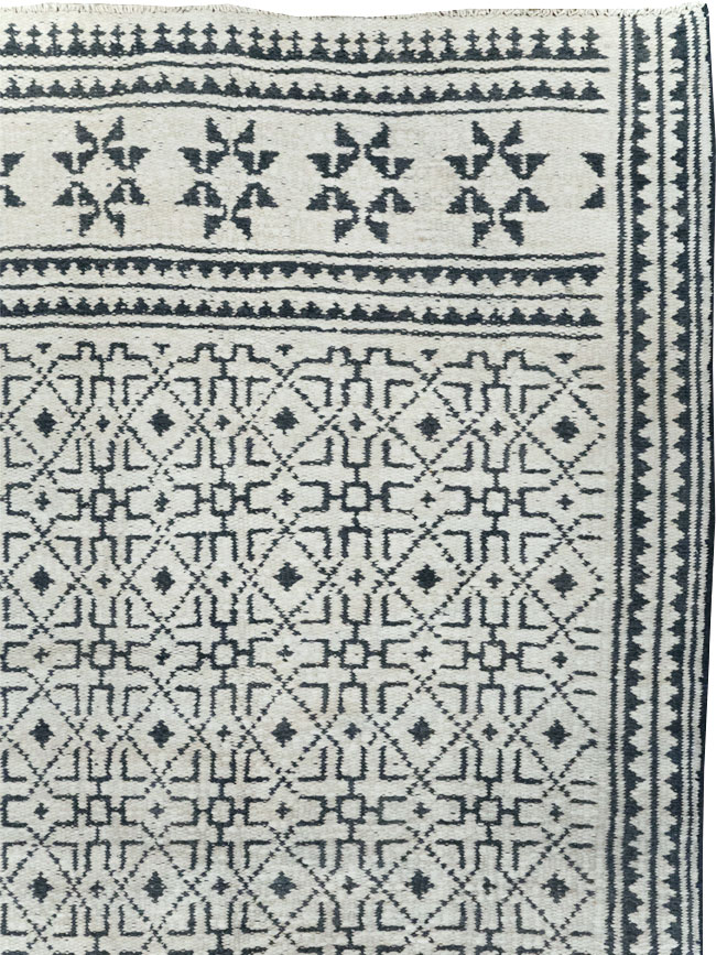 Vintage Persian Flatweave Long and Narrow Gallery Carpet, No.31557 - Gss