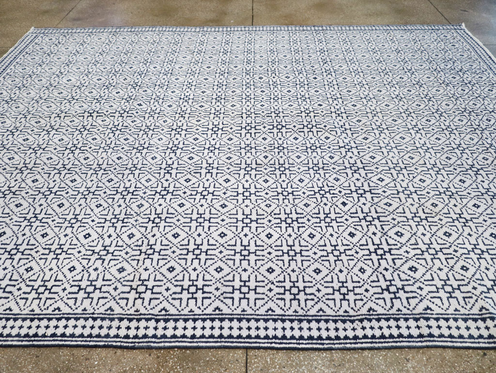 Vintage Persian Flatweave Room Size Carpet, No.31558 - Gss