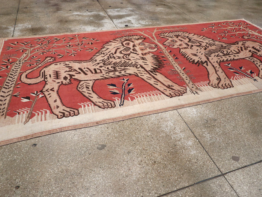 Antique Pictorial Khotan Rug, No.31574 - Gss