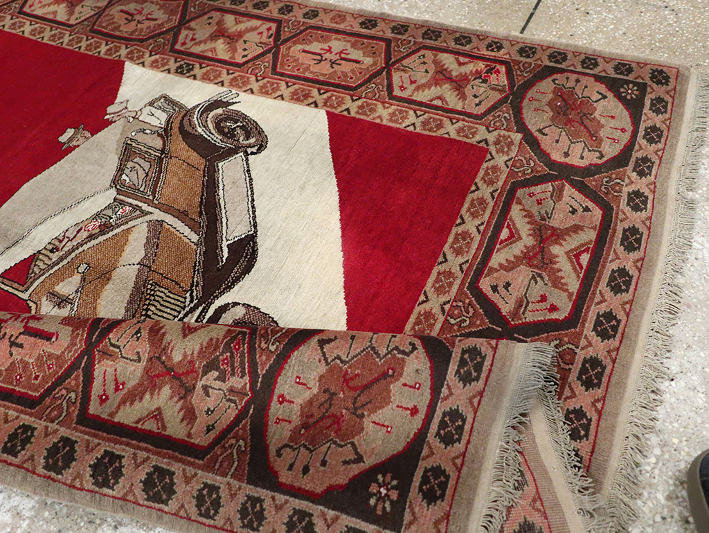 Vintage Persian Sivas Pictorial Accent Rug, No.31579 - Gss