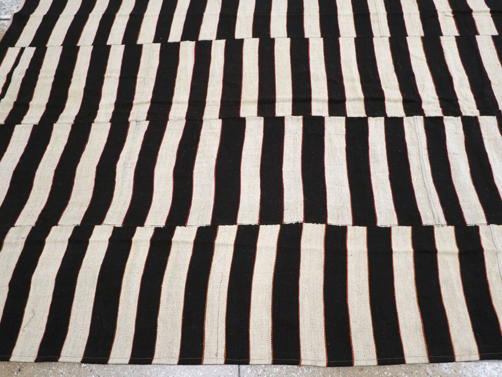 Modern Turkish Flatweave Kilim Large Room Size Carpet, No.31594 - Gss