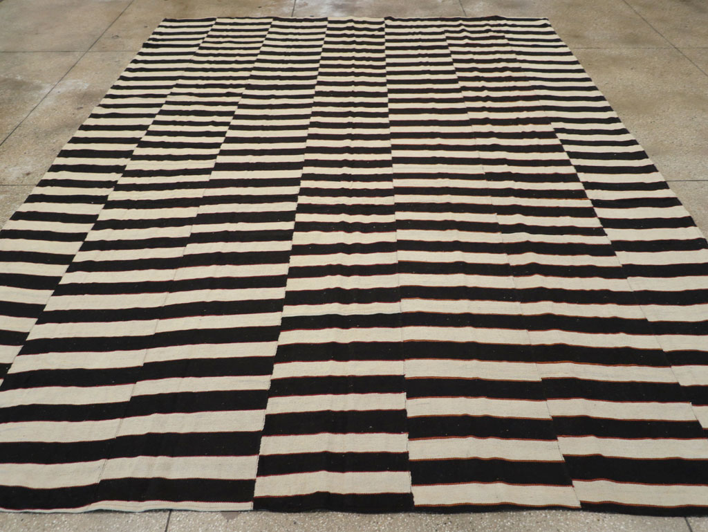 Modern Turkish Flatweave Kilim Room Size Carpet, No.31595 - Gss