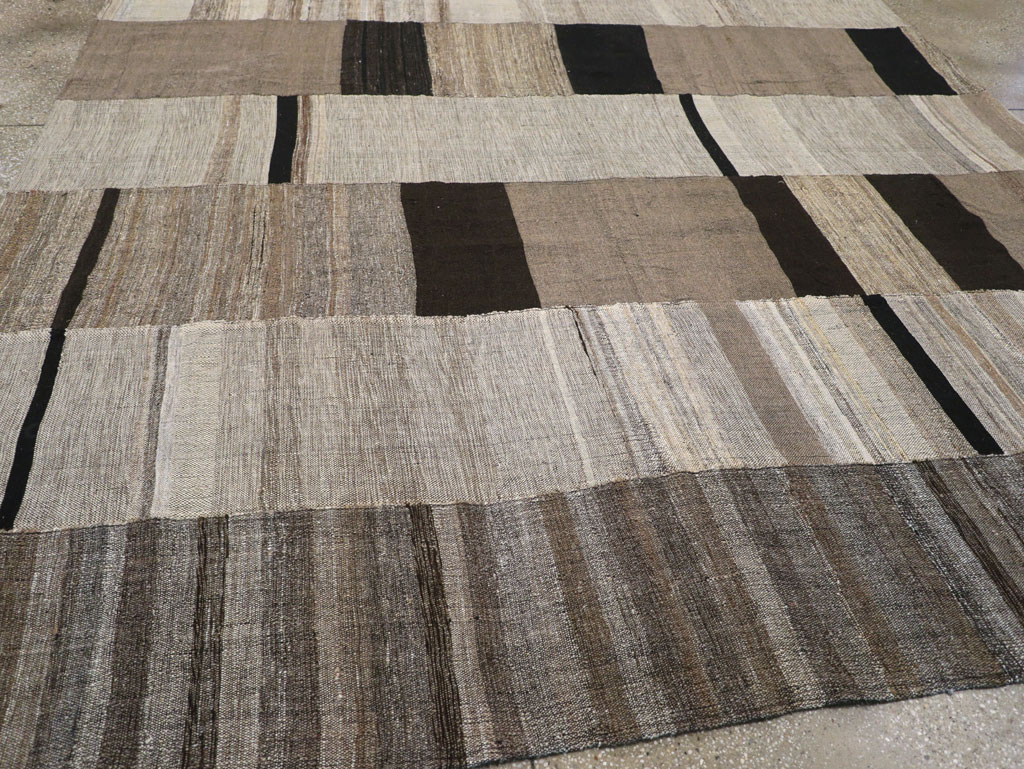Modern Turkish Flatweave Room Size Carpet, No.31596 - Gss