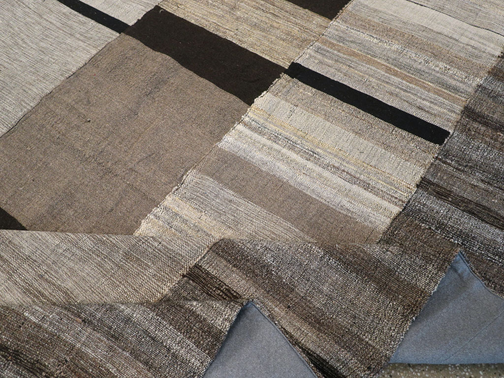 Modern Turkish Flatweave Room Size Carpet, No.31596 - Gss