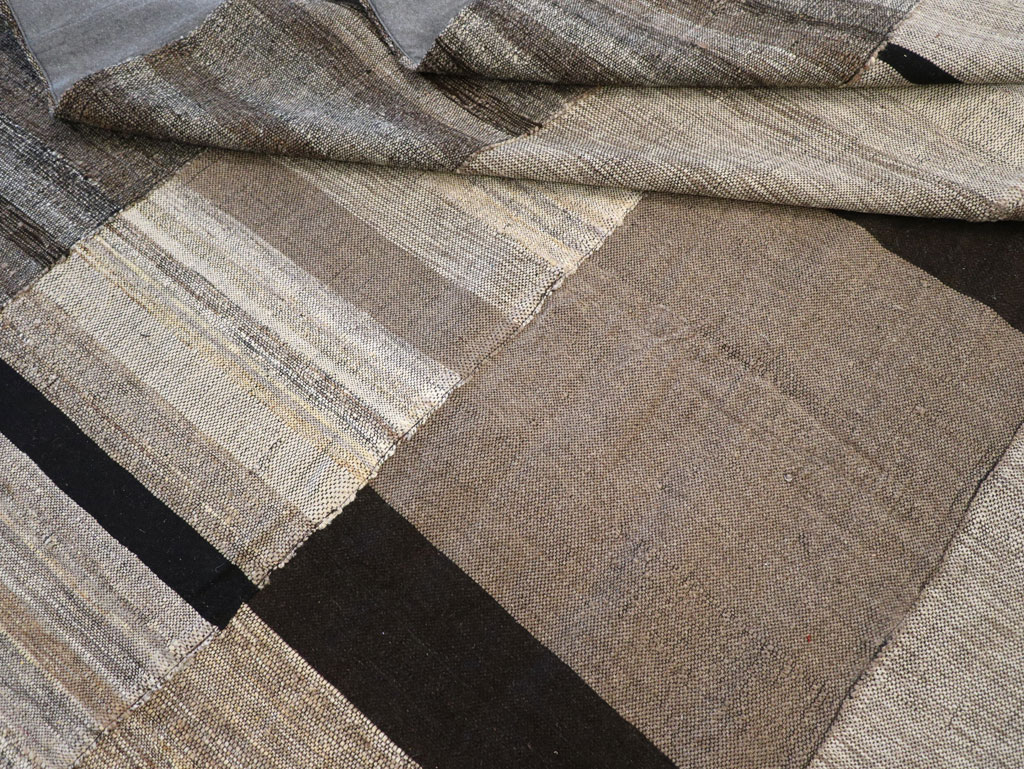 Modern Turkish Flatweave Room Size Carpet, No.31596 - Gss