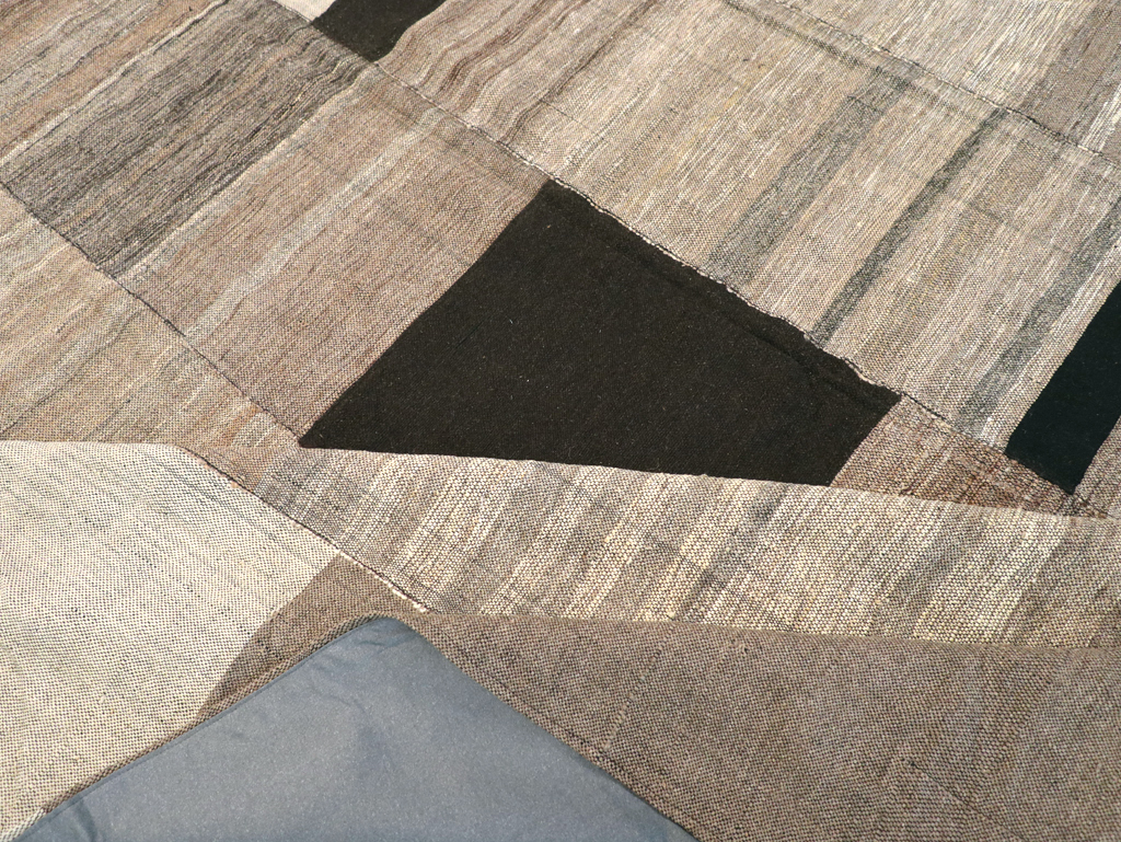 Modern Turkish Flatweave Room Size Carpet, No.31598 - Gss