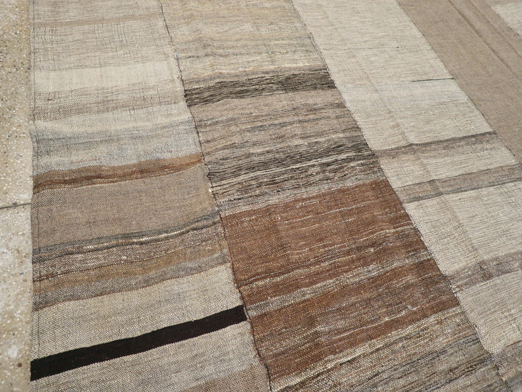 Modern Turkish Flatweave Kilim Square Room Size Carpet, No.31599 - Gss