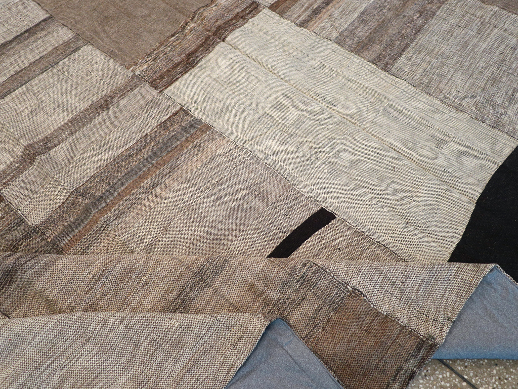 Modern Turkish Flatweave Kilim Square Room Size Carpet, No.31599 - Gss