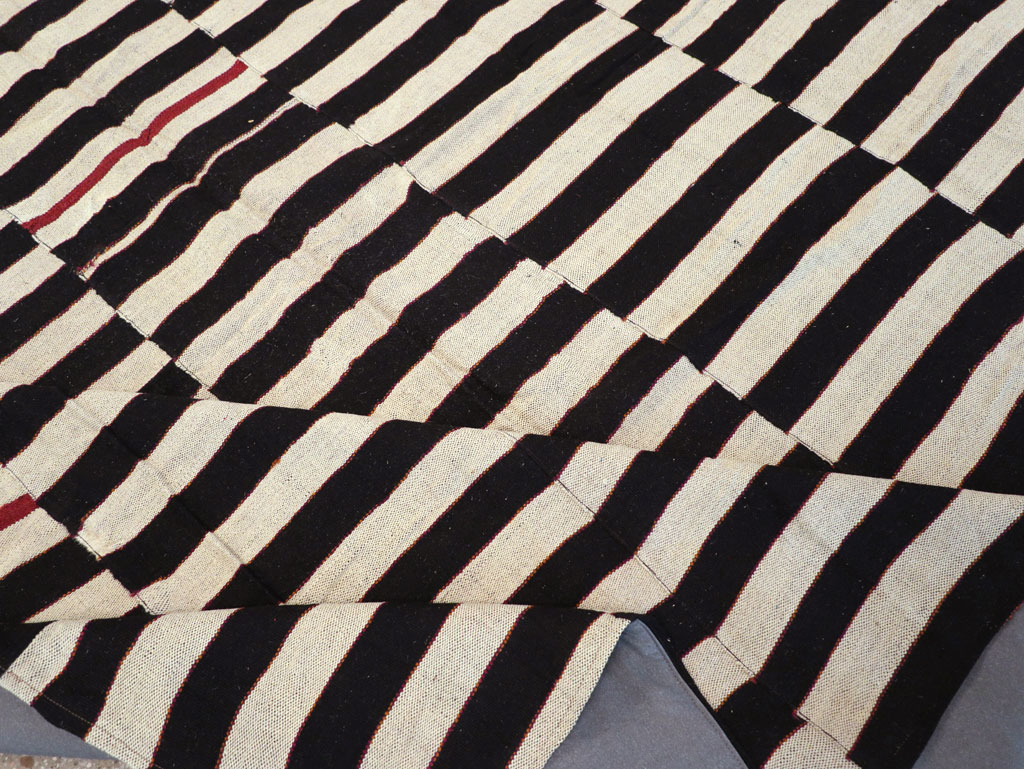 Modern Turkish Flatweave Kilim Room Size Carpet, No.31602 - Gss