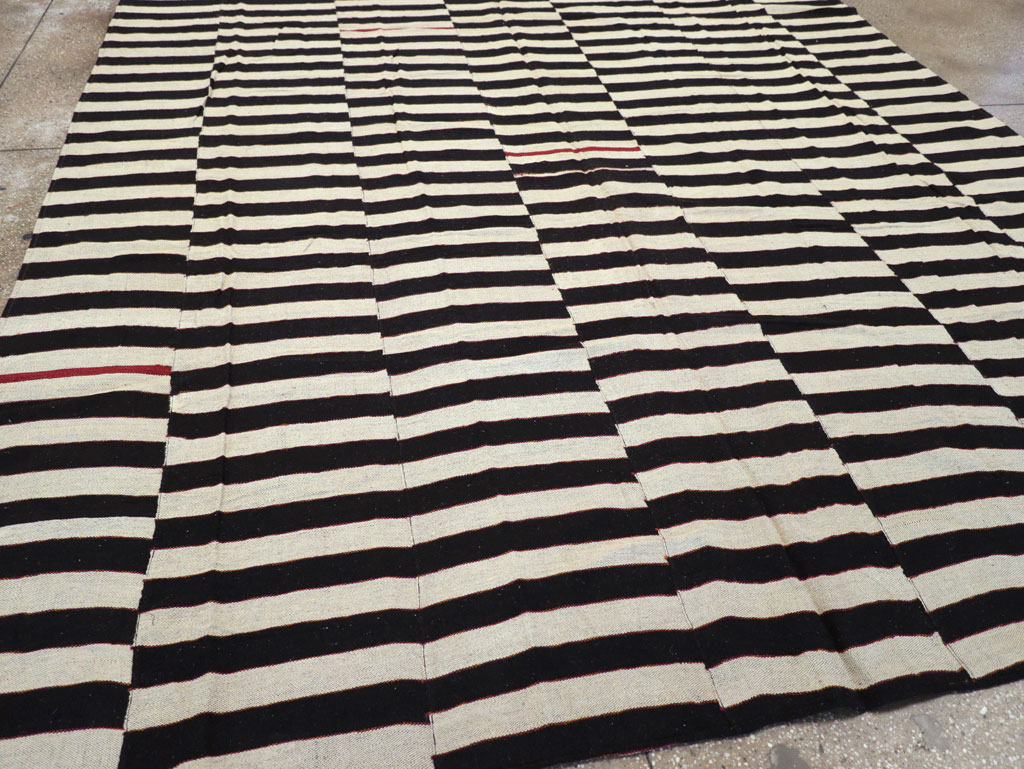 Modern Turkish Flatweave Kilim Room Size Carpet, No.31602 - Gss