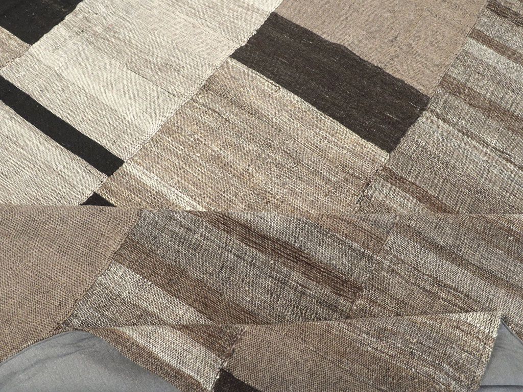 Modern Turkish Flatweave Room Size Carpet, No.31603 - Gss