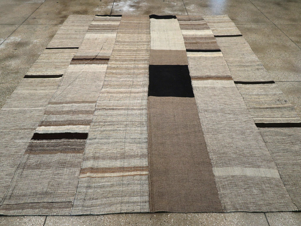 Modern Turkish Flatweave Room Size Carpet, No.31605 - Gss