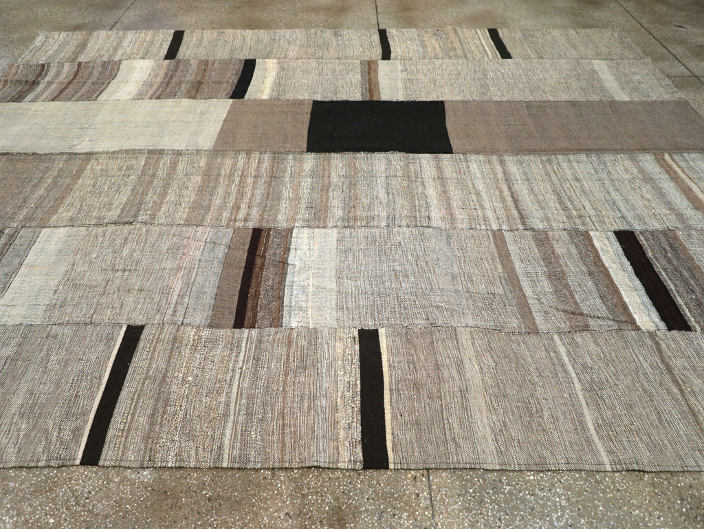 Modern Turkish Flatweave Room Size Carpet, No.31605 - Gss