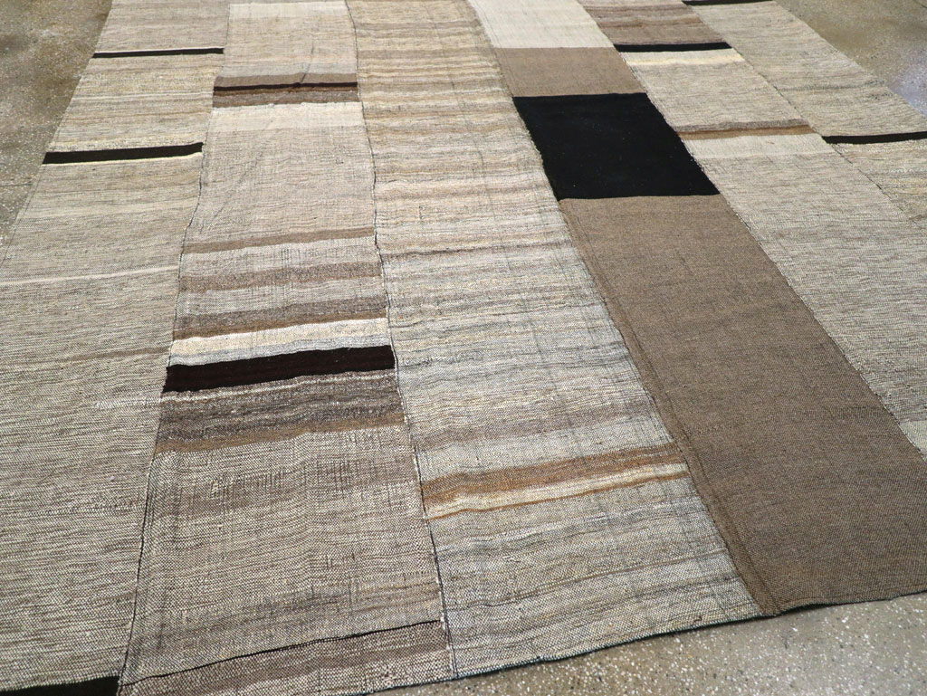 Modern Turkish Flatweave Room Size Carpet, No.31605 - Gss