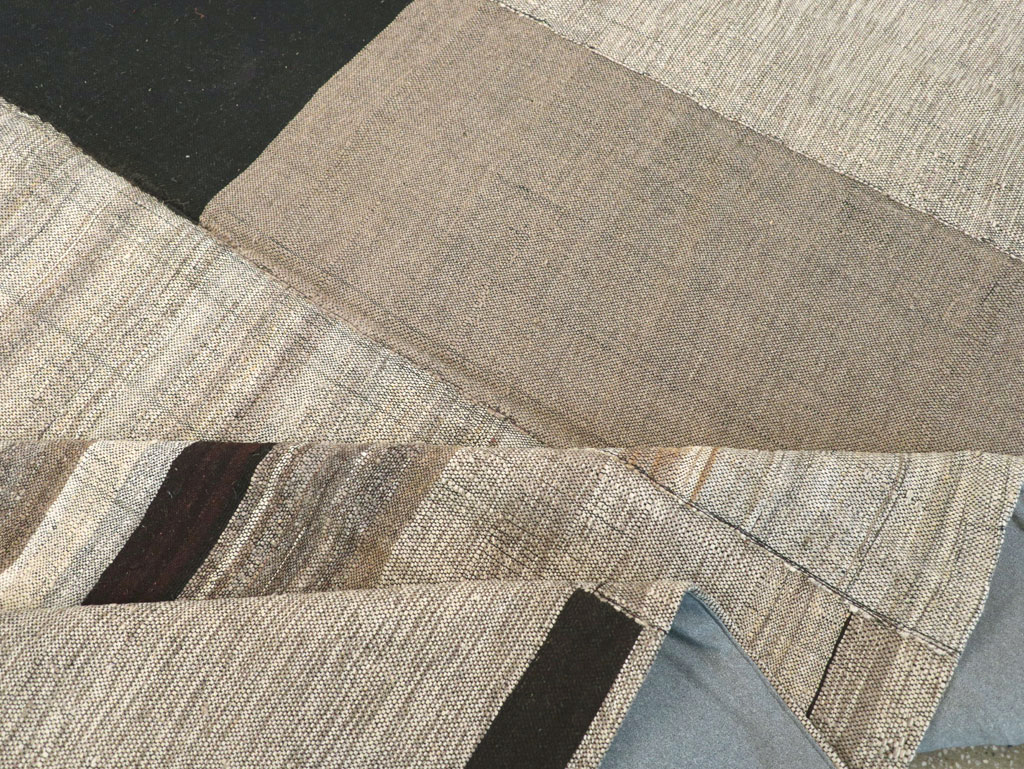 Modern Turkish Flatweave Room Size Carpet, No.31605 - Gss