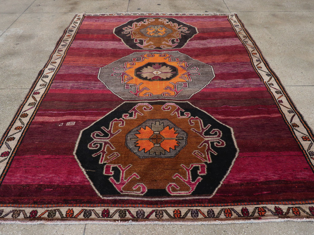 Vintage Turkish Anatolian Small Tribal Room Size Carpet, No.31629 - Gss