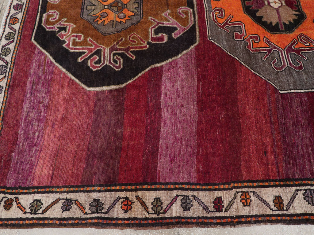 Vintage Turkish Anatolian Small Tribal Room Size Carpet, No.31629 - Gss