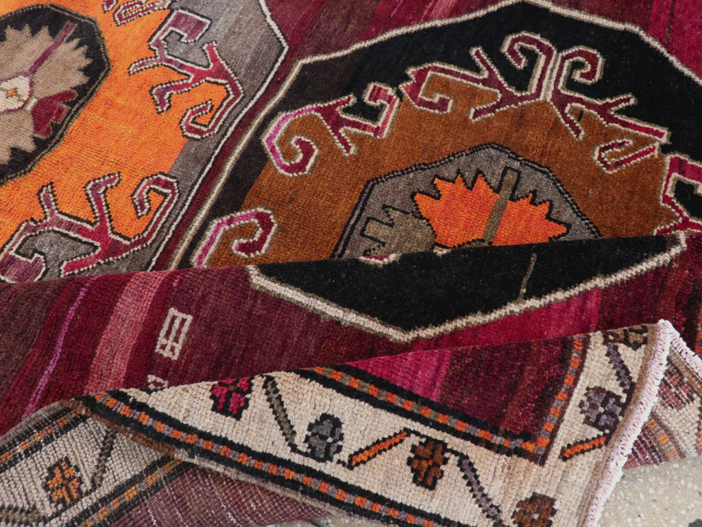 Vintage Turkish Anatolian Small Tribal Room Size Carpet, No.31629 - Gss