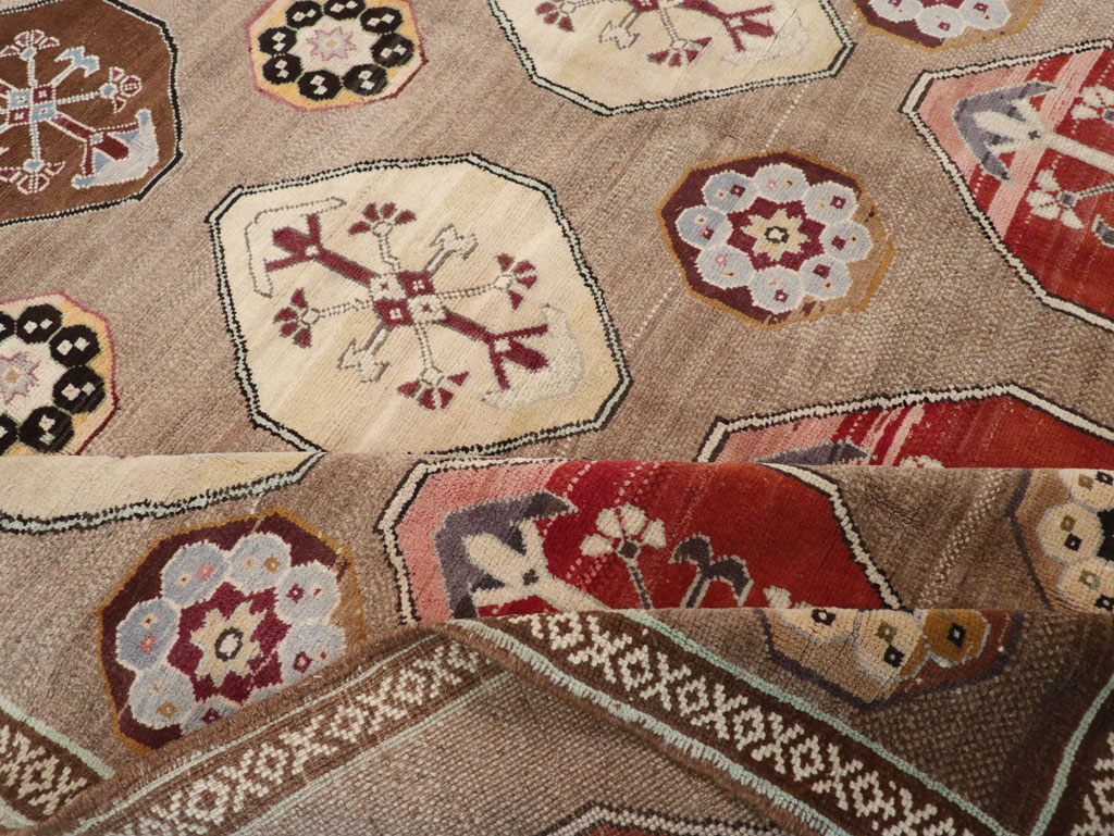 Vintage Turkish Anatolian Tribal Room Size Carpet, No.31649 - Gss