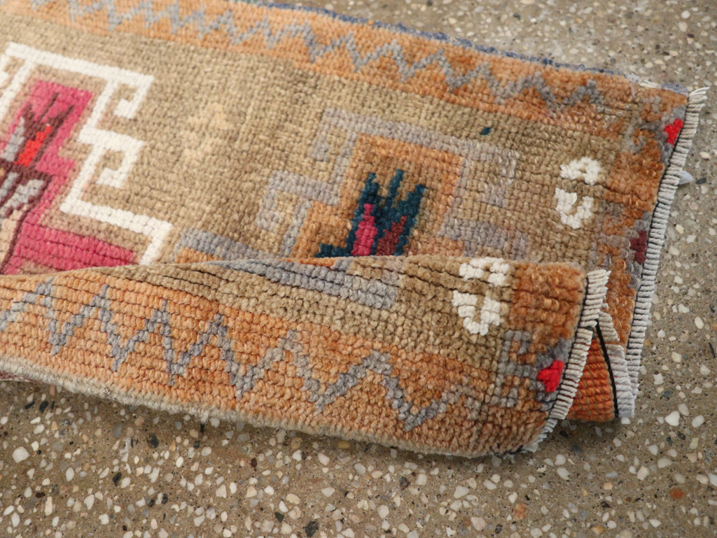 Vintage Turkish Anatolian Throw Rug, No.31663 - Gss