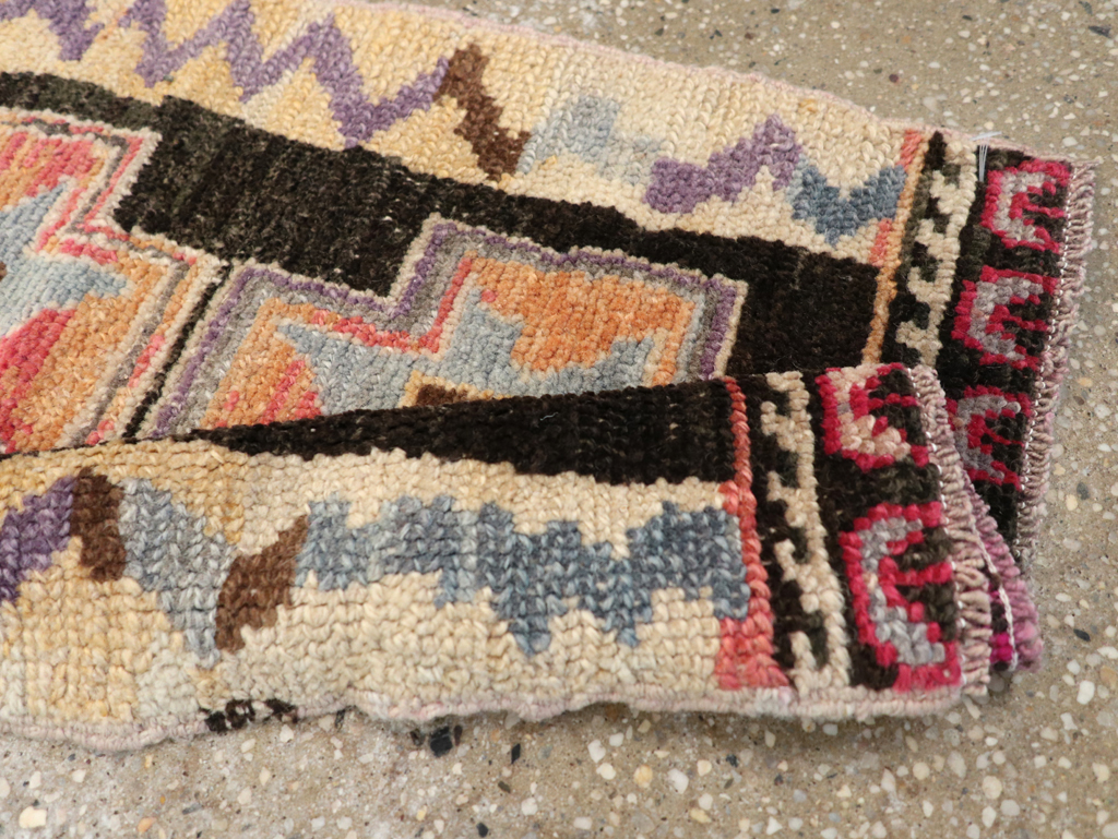 Vintage Turkish Anatolian Throw Rug, No.31664 - Gss