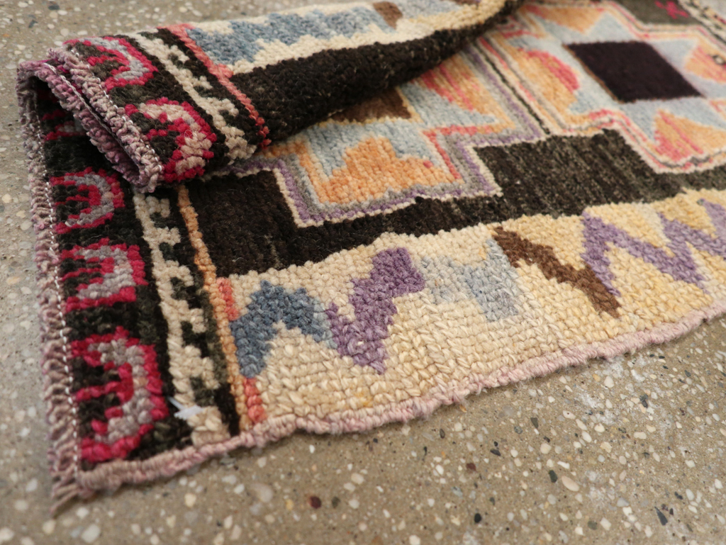 Vintage Turkish Anatolian Throw Rug, No.31664 - Gss