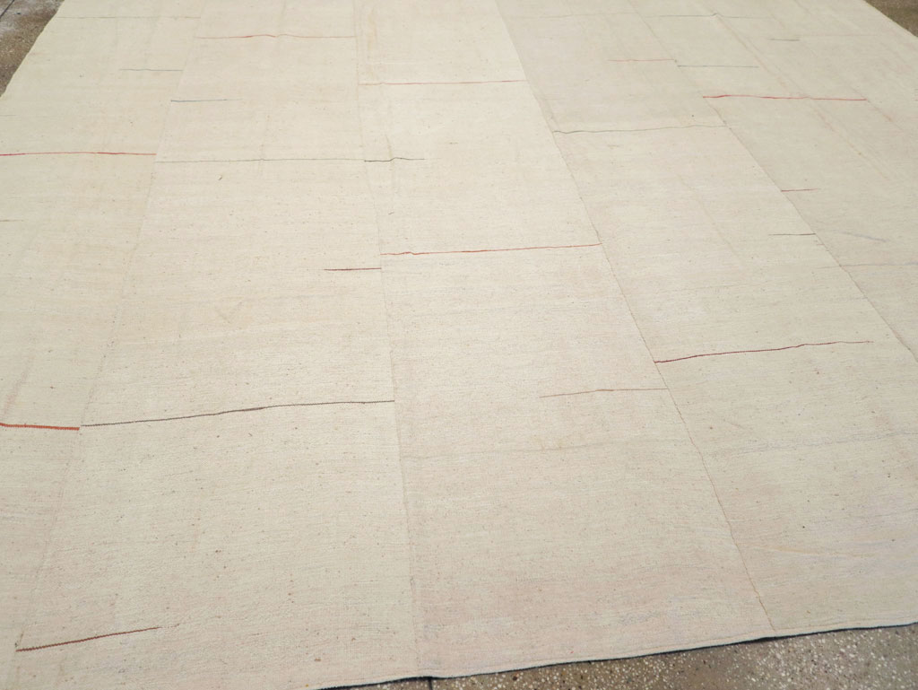 Modern Turkish Flatweave Square Room Size Carpet, No.31674 - Gss