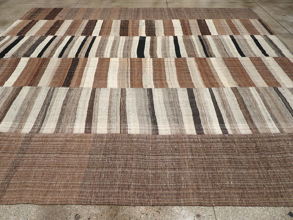 Modern Turkish Flatweave Kilim Square Room Size Carpet, No.31675 - Gss