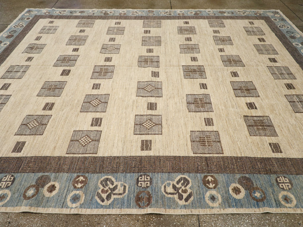 Modern East Turkestan Khotan Room Size Carpet, No.31724 - Gss