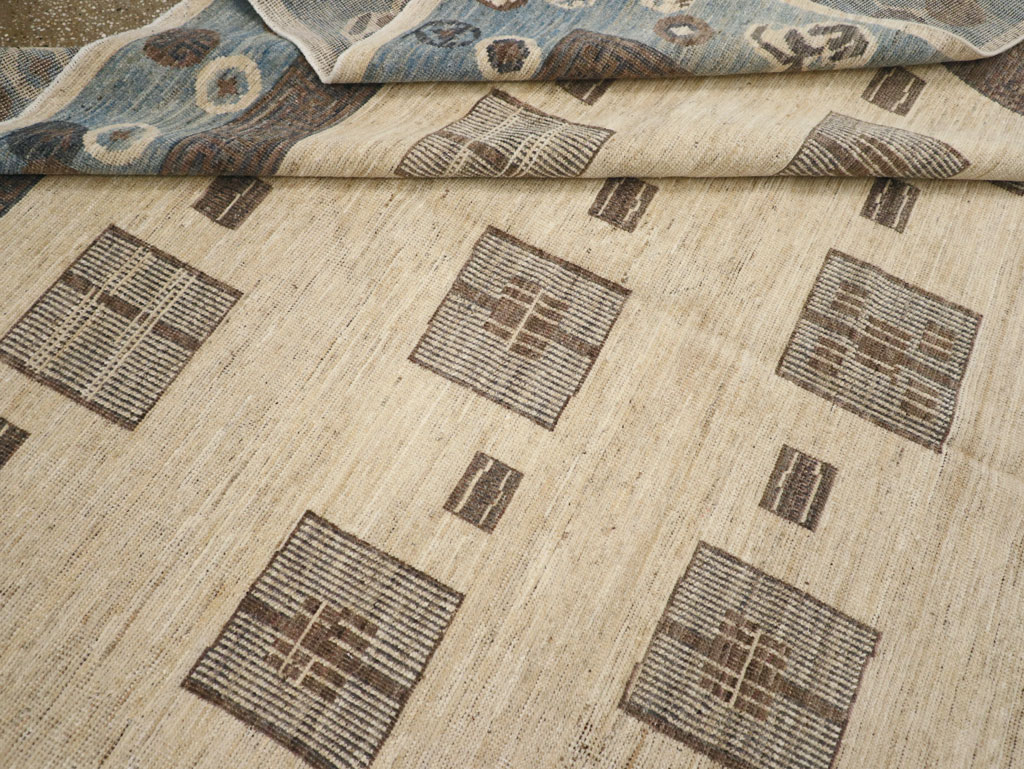 Modern East Turkestan Khotan Room Size Carpet, No.31724 - Gss