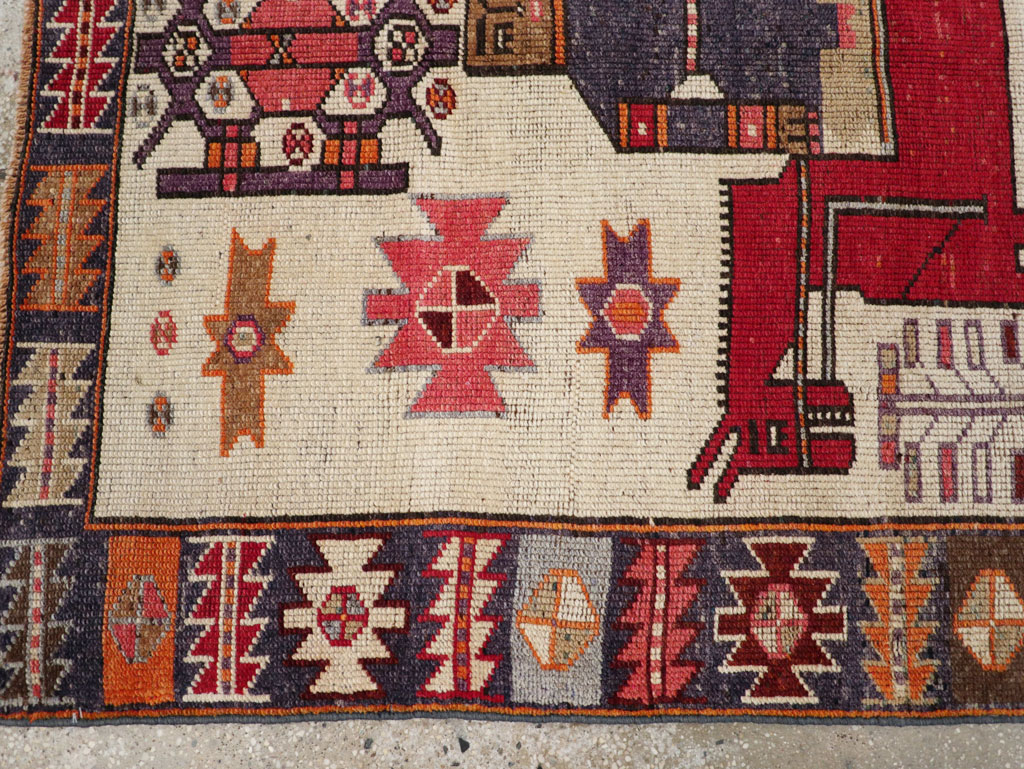 Vintage Persian Pictorial Bakhtiari Accent Rug, No.31742 - Gss