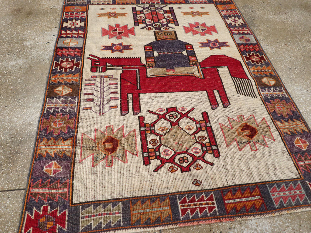 Vintage Persian Pictorial Bakhtiari Accent Rug, No.31742 - Gss