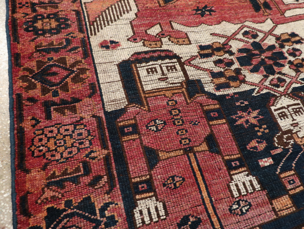 Vintage Persian Bakhtiari Rug, No.31747 - Gss