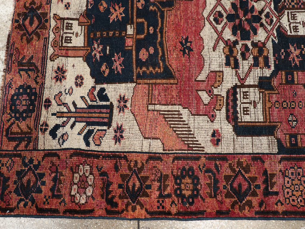 Vintage Persian Bakhtiari Rug, No.31747 - Gss