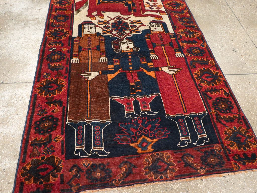 Vintage Persian Bakhtiari Pictorial Rug, No.31749 - Gss
