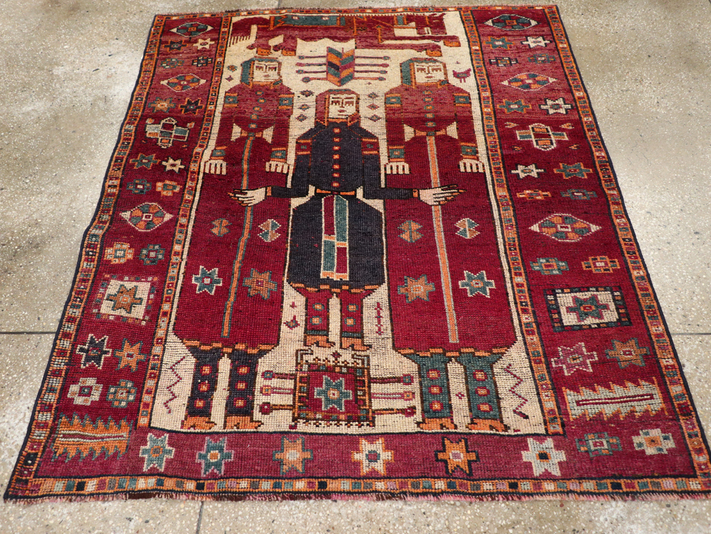 Vintage Persian Bakhtiari Pictorial Rug, No.31752 - Gss